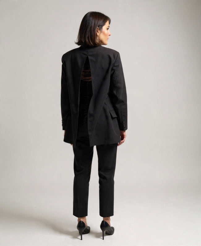 Modieuze en elegante oversized blazer met opvallend draad-detail – Donna Colori