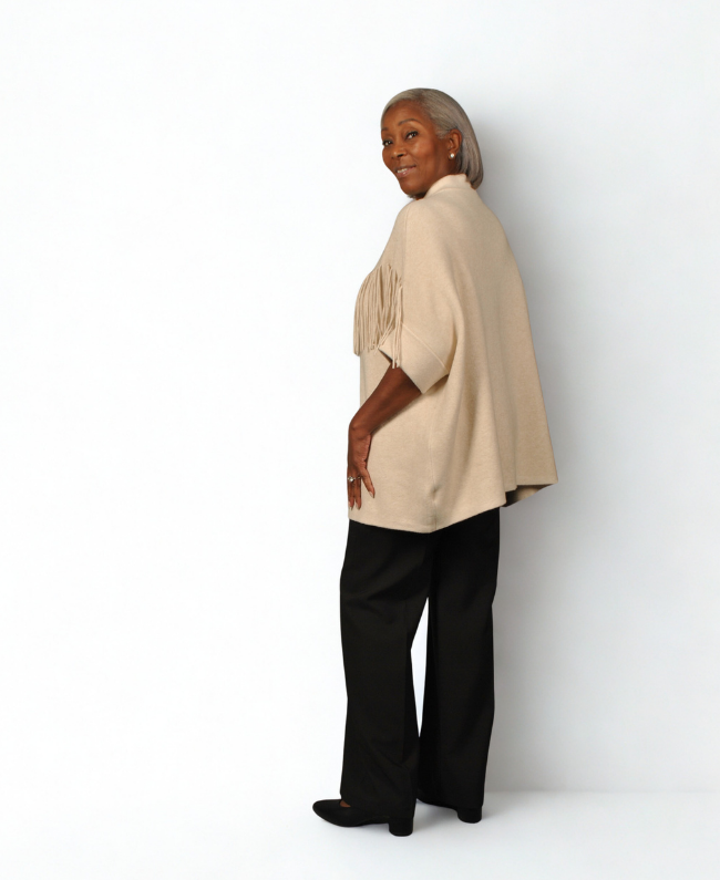 
                      
                        Dames vest – stijlvolle Italiaanse look met franje en vlindermouwen
                      
                    