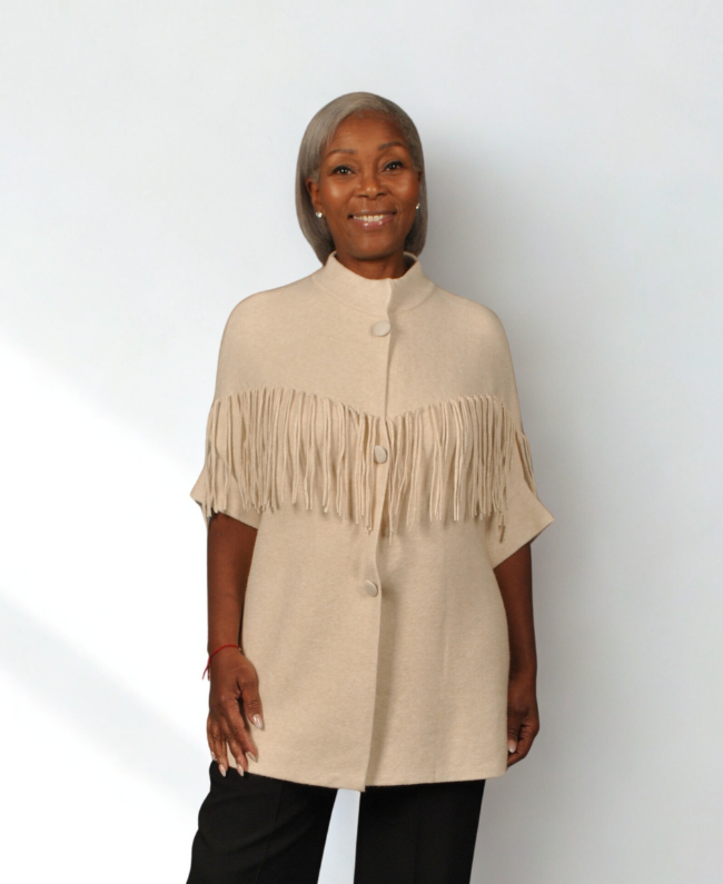 Vest dames met vlindermouw en franje detail – elegante Italiaanse mode van Donna Colori