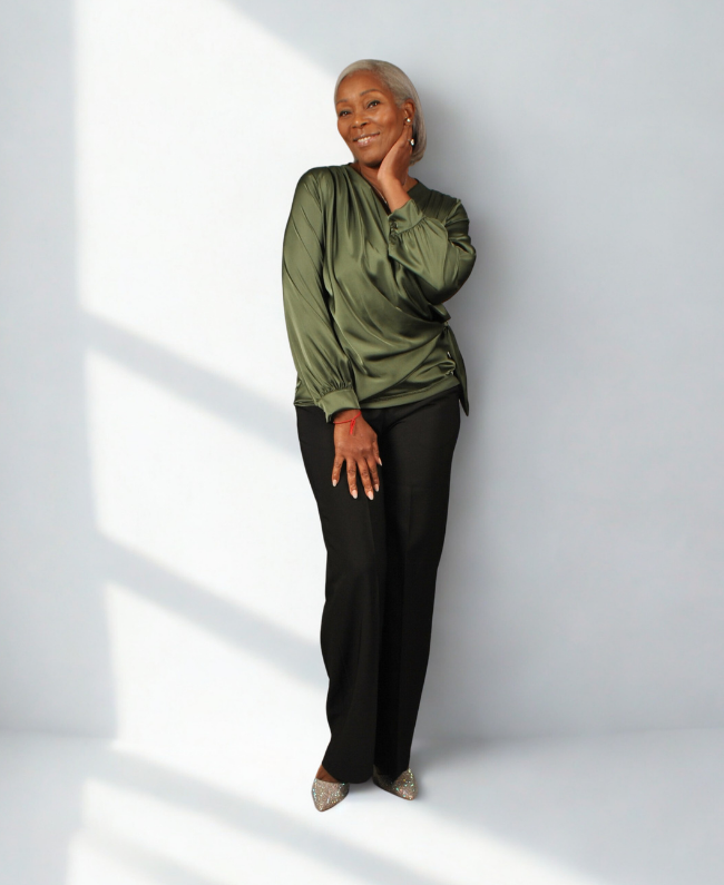 
                      
                        Blouse Overslag - Elegante Damesblouse met Overslagmodel
                      
                    