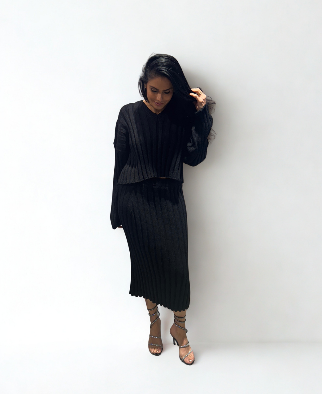 Comfortabele en stijlvolle wollen set in verschillende kleuren – Donna Colori