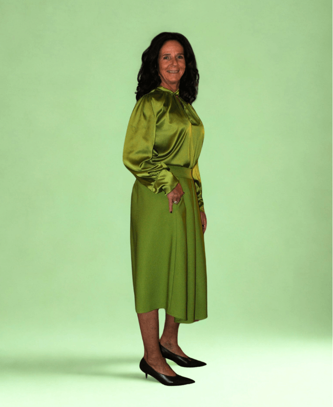 
                      
                        Knielange rok dames met zakken, modieus en comfortabel, ideaal voor werk, diner of casual chique outfits.
                      
                    