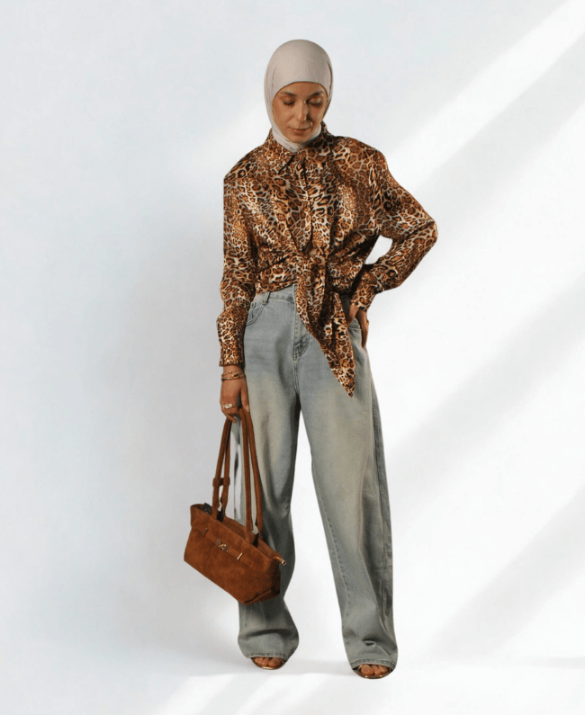 Blouse met panterprint voor dames, voorkant - Donna Colori