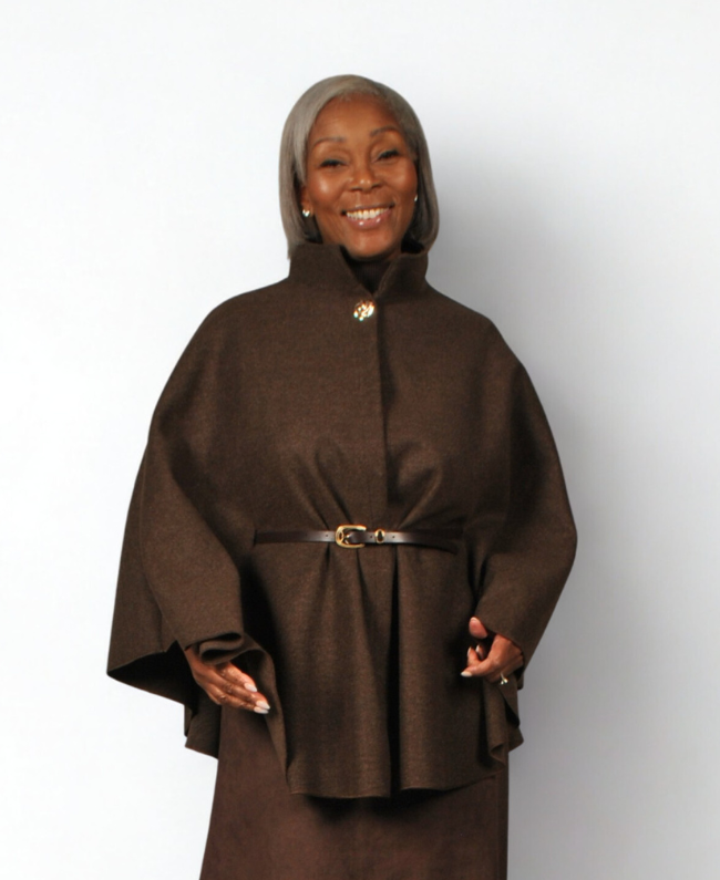 
                      
                        Poncho Change - Stijlvolle Dames Poncho Italiaanse Collectie
                      
                    