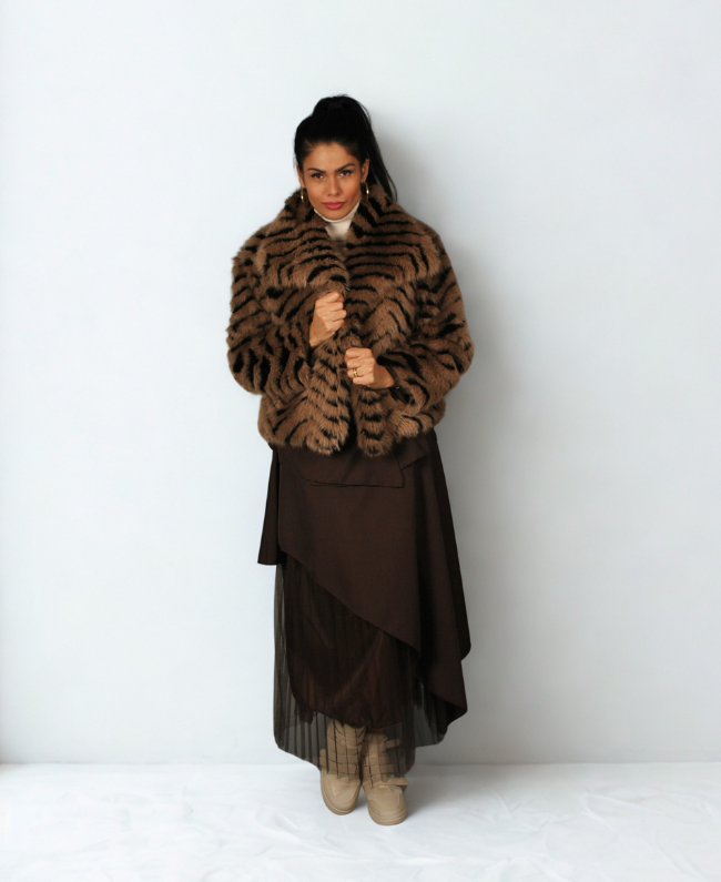 
                      
                        Rok Carola elegante dames rok - complete look met jas

                      
                    