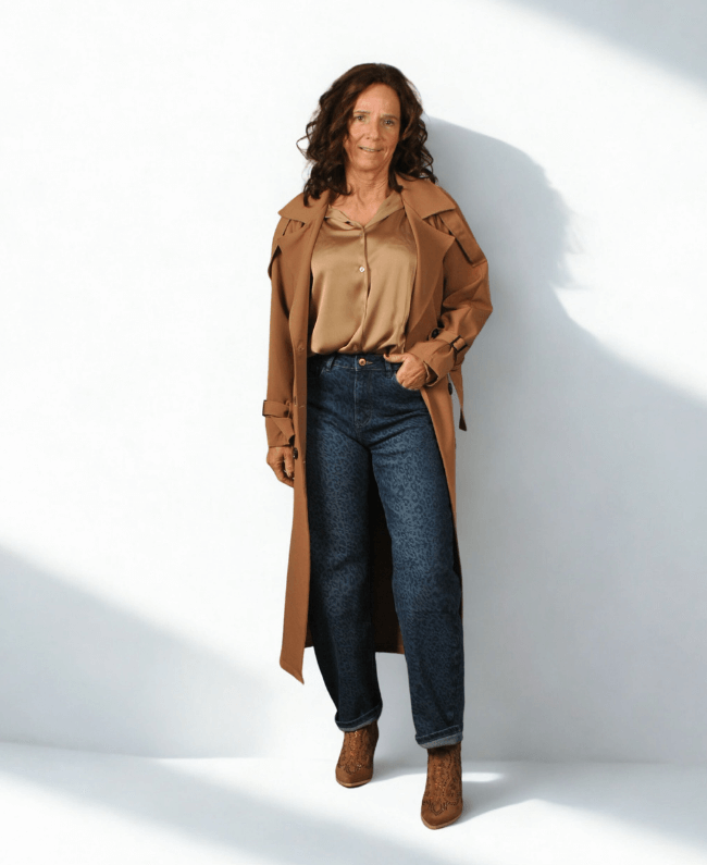 
                      
                        Dames ballonjeans met hoge taille en luipaardprint – flatterend model met wijde pijpen.
                      
                    