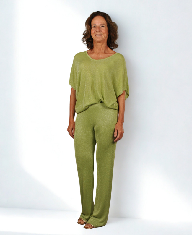 
                      
                        Comfortabele glitter set dames – one size, geschikt voor maat 40, ideaal voor bijzondere gelegenheden.
                      
                    