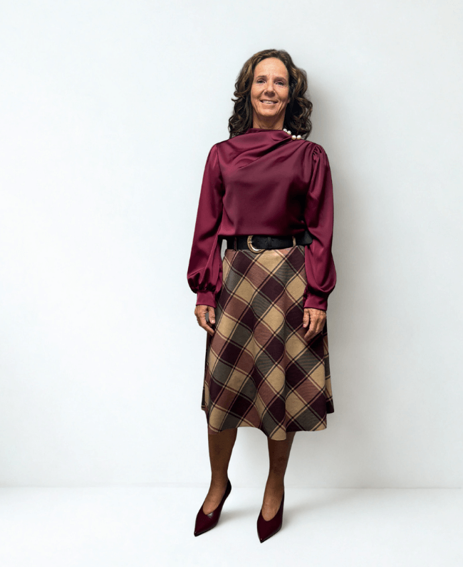 Stijlvolle blouse met pareldecoratie voor dames, one size tot maat 40, tijdloos en elegant kledingstuk voor iedere gelegenheid.