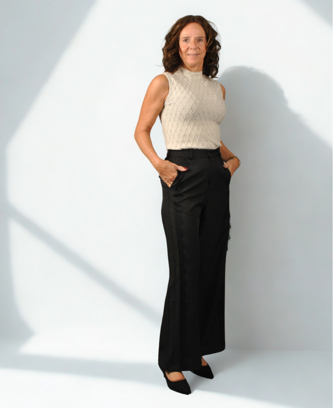 
                      
                        Top Parel - Elegante Top met Pareldetail Dames
                      
                    