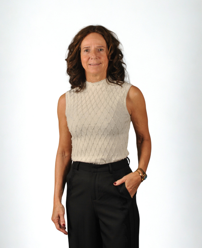 
                      
                        Witte top met kleine parels – modieuze one size top voor dames tot maat 42
                      
                    