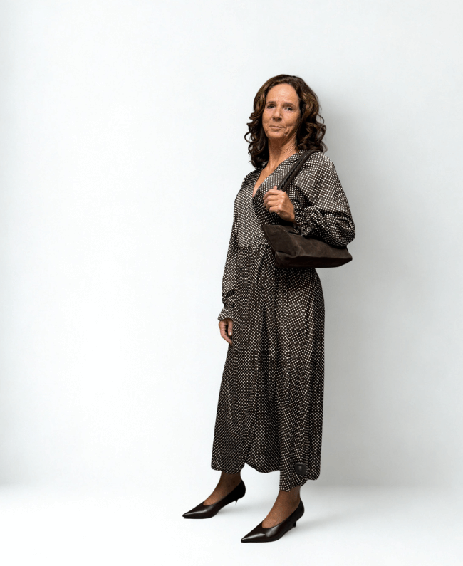 
                      
                        Elegante polkadot jurk voor feest en bruiloft
                      
                    