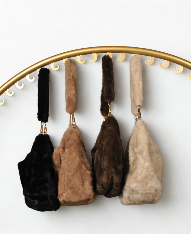 Fluffy tas dames – zachte en trendy Italiaanse damestas van Donna Colori