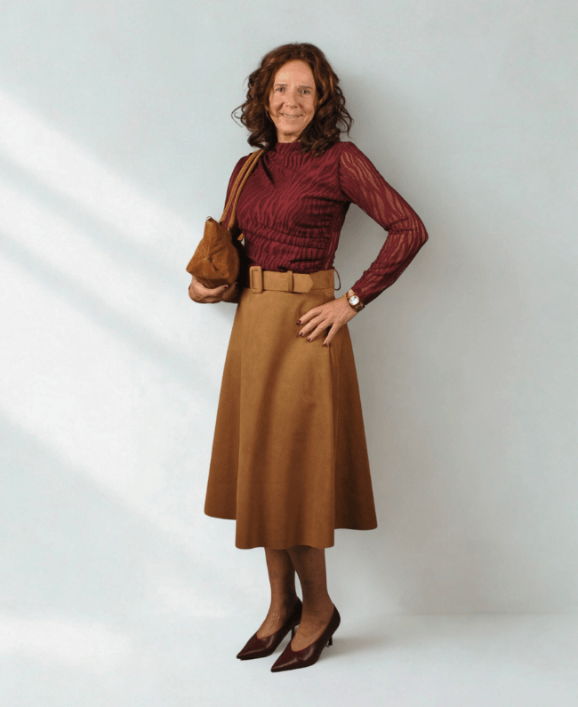 
                      
                        Velours rok dames – luxe, modieuze rok met fluwelen textuur van Donna Colori.
                      
                    